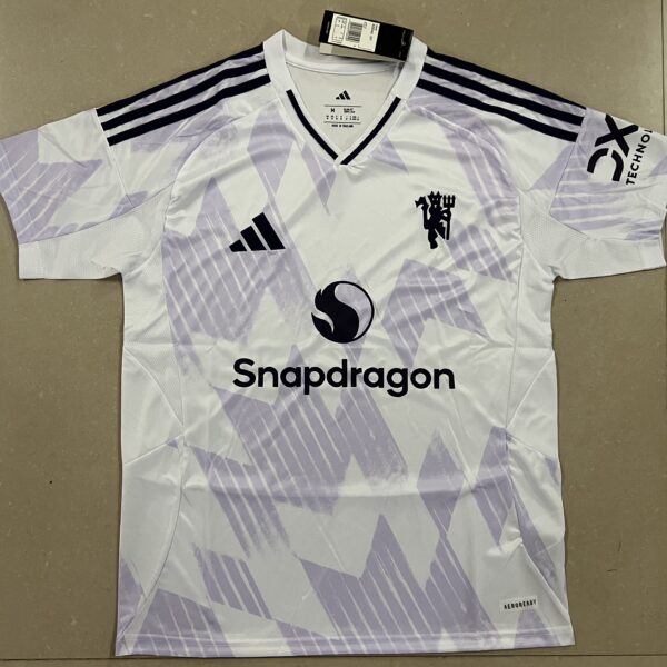 25-26 away fsns' version of Manchester United jersey
